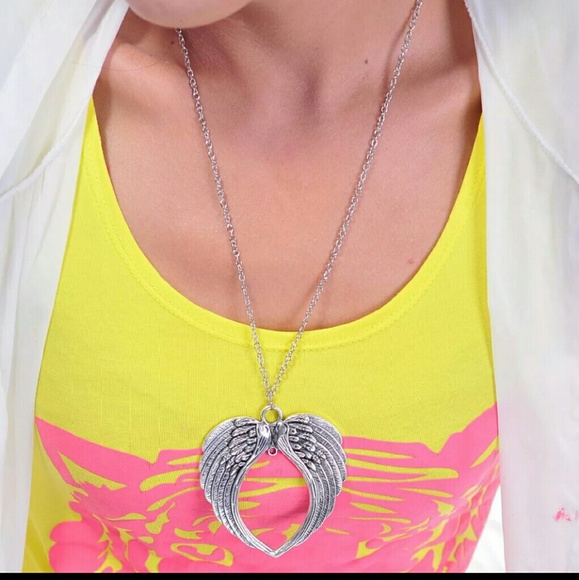 Big Angel Wing Long Adjustable Necklace New - Picture 2 of 3