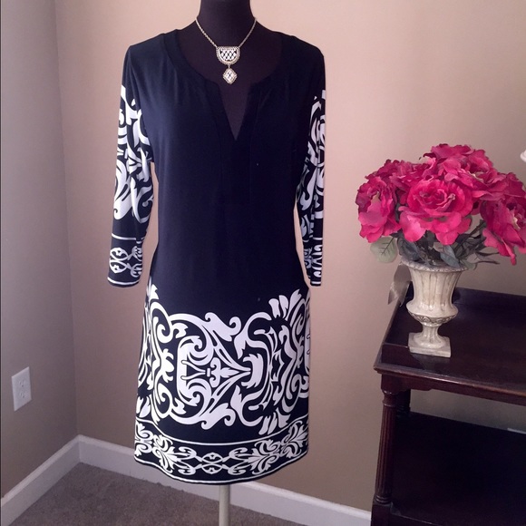 Black dress w white design