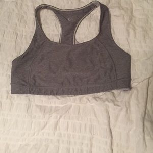 Reversible sports bra
