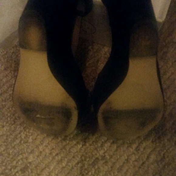 Black Steve Madden Wedge. Worn 1 time - Picture 4 of 4