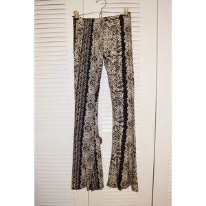 LF SOLD OUT BELLBOTTOMS