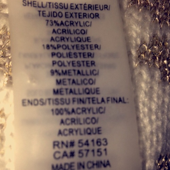 SCARF - Picture 3 of 4