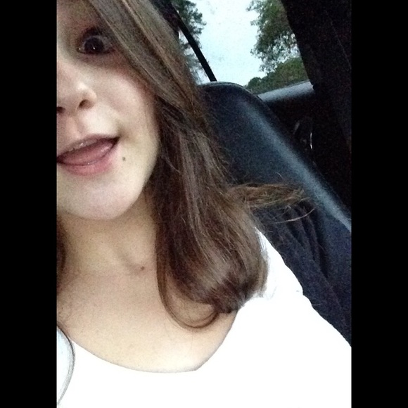 Meet your Posher, Zoe - Picture 1 of 1