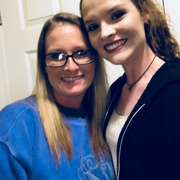 Meet your Posher, Amee - Picture 3 of 8