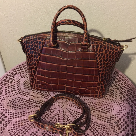 Elegant and classy! Head turning style! - Picture 2 of 6