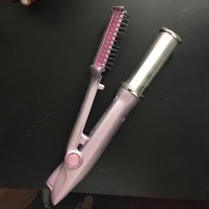Instyler brand hair straightener!