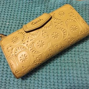 Coach wallet