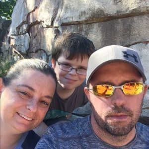 Meet your Posher, Bobbie