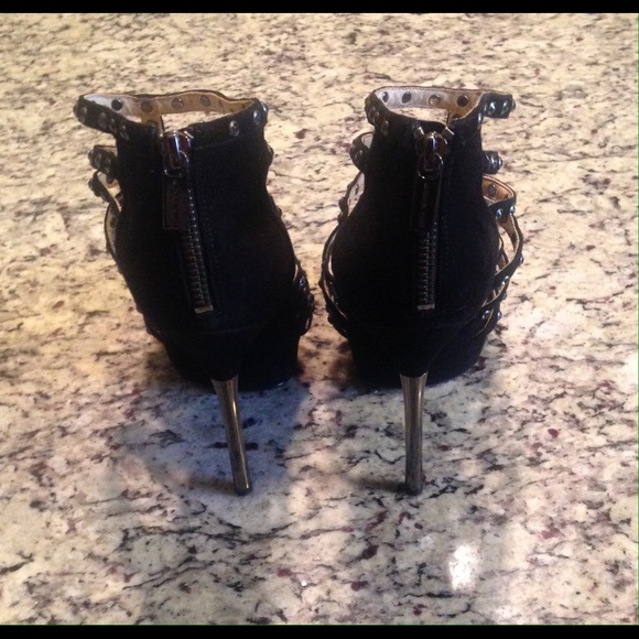 Michael Kors Black, suede heels - Picture 3 of 3