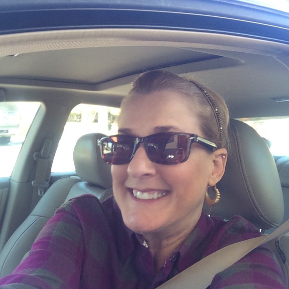 Meet your Posher, Jalinda - Picture 1 of 1