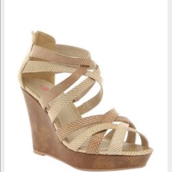 Lena coral cork wedge