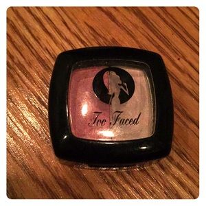 Too faced eyeshadow