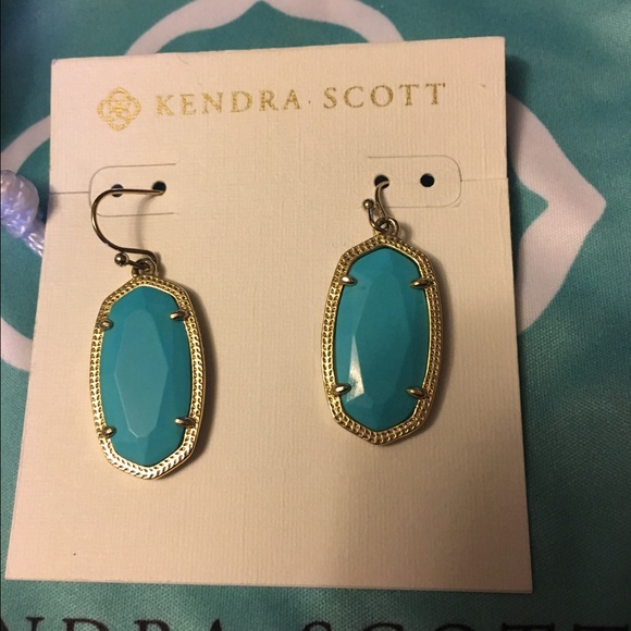 Kendra Scott Morgans, Elisa and danis - Picture 4 of 4