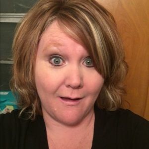 Meet your Posher, Leslie