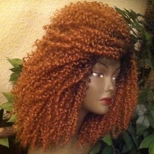 GORGEOUS CURLY WIG