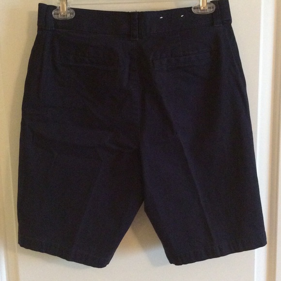 🚫SOLD🚫💙Soft & Stretchy Dark Blue Shorts💙 - Picture 3 of 3