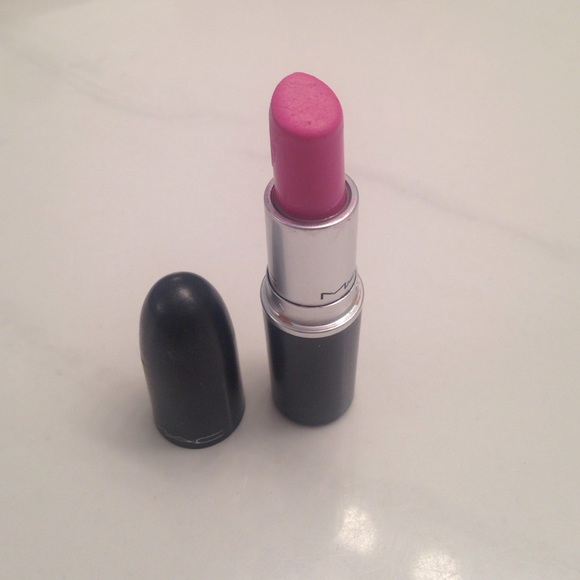 MAC Pink Nouveau lipstick