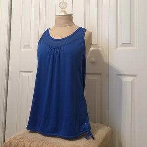 Athletic workout top