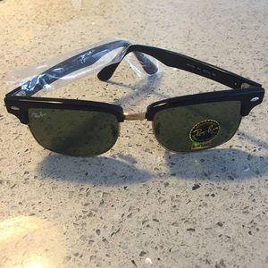 NEVER WORN RAY-BAN