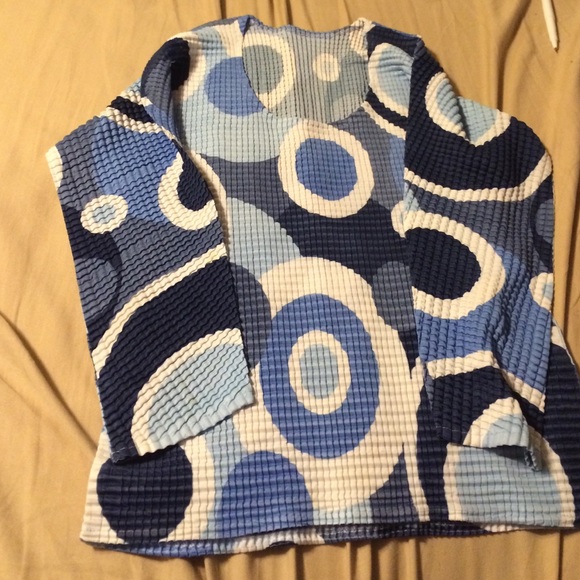 Komarov long sleeve and pleated shirt