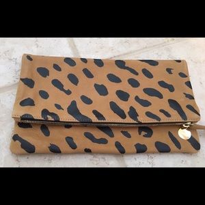 🎉🎉HOST PICK NWT Clare V jaguar foldover clutch!
