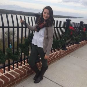 Meet your Posher, Kayla