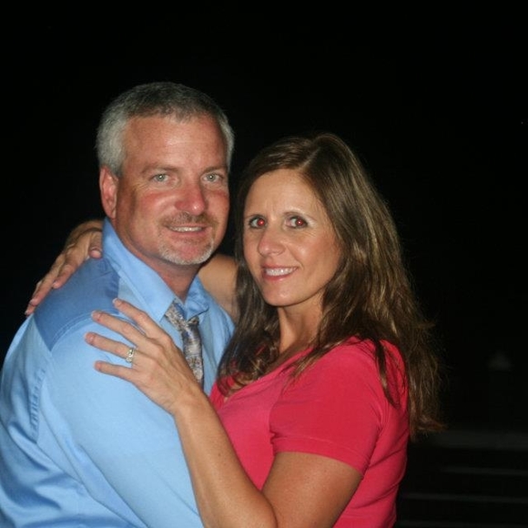 Meet your Posher, Lisa - Picture 1 of 1