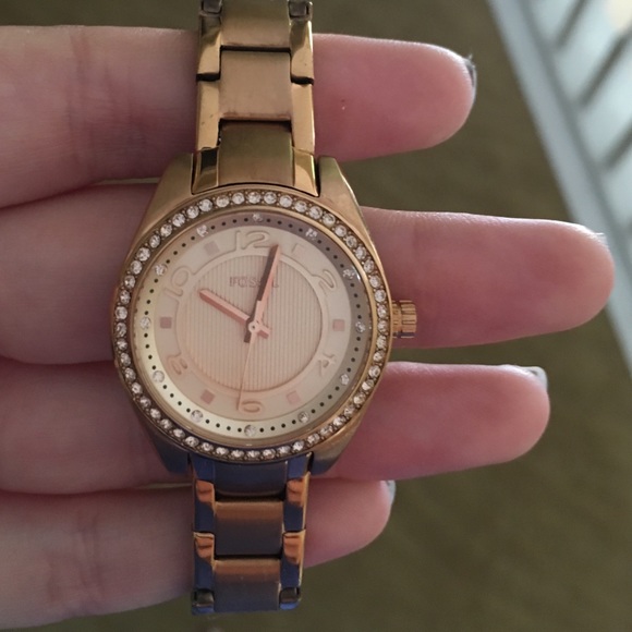 Rose gold fossil watch