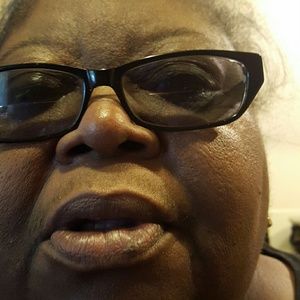 Meet your Posher, Queen esther