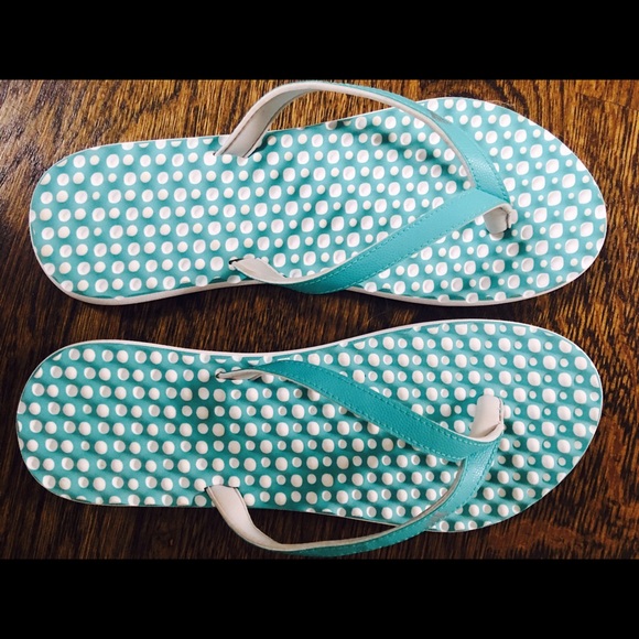 Adidas flip flops