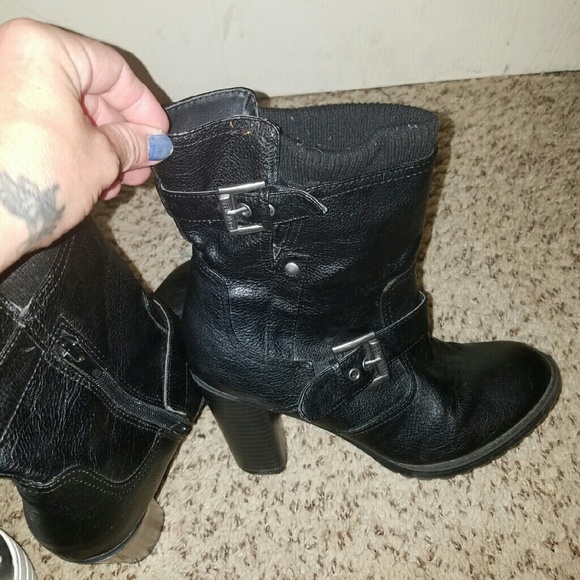 Guess heel boot!!