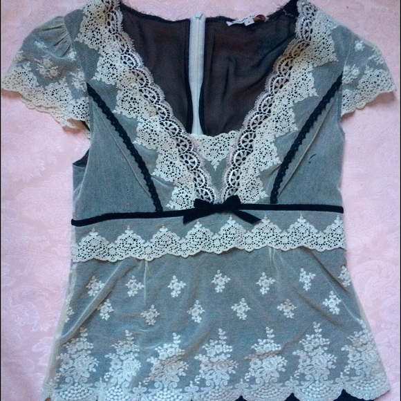 Nanette Lepore White Crochet Embroidered Top Sz 8