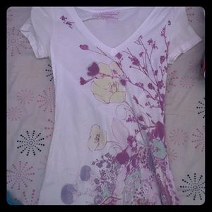 Slim fitting Sakura Design V neck