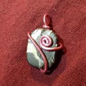Real Stone Wire Wrapped Pendant With Chain