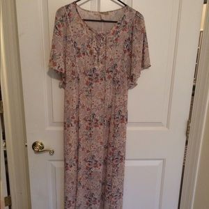 Forever 21 Contemporary Floral Blush Maxi