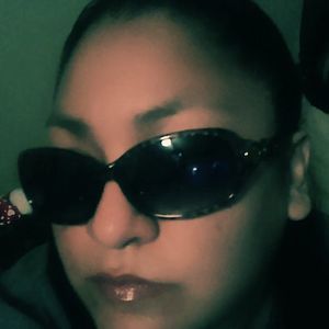 Meet your Posher, Dionicia