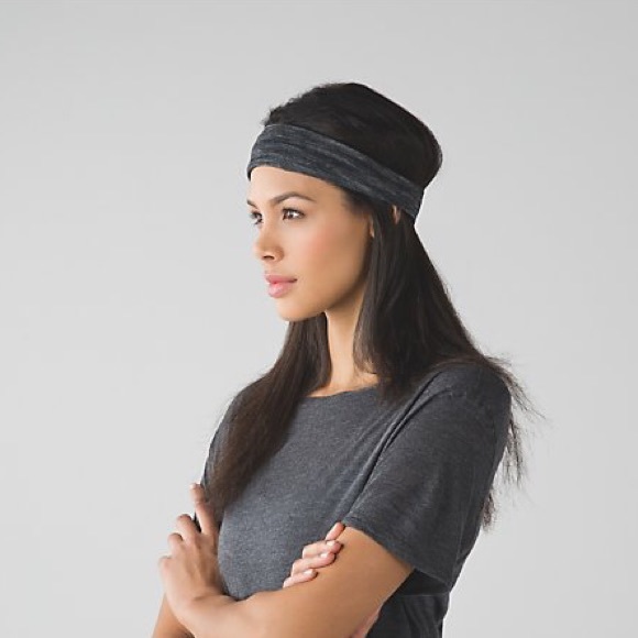 Lululemon fringe fighter headband