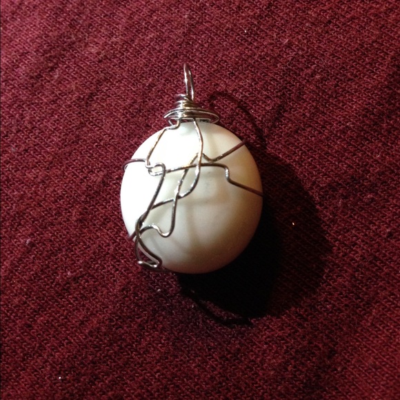 Small White Wire Wrapped Stone Pendant With Chain