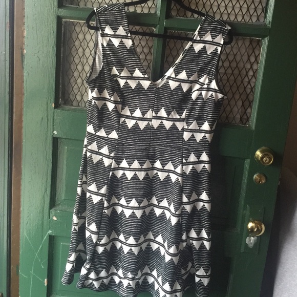 Sleeveless dress