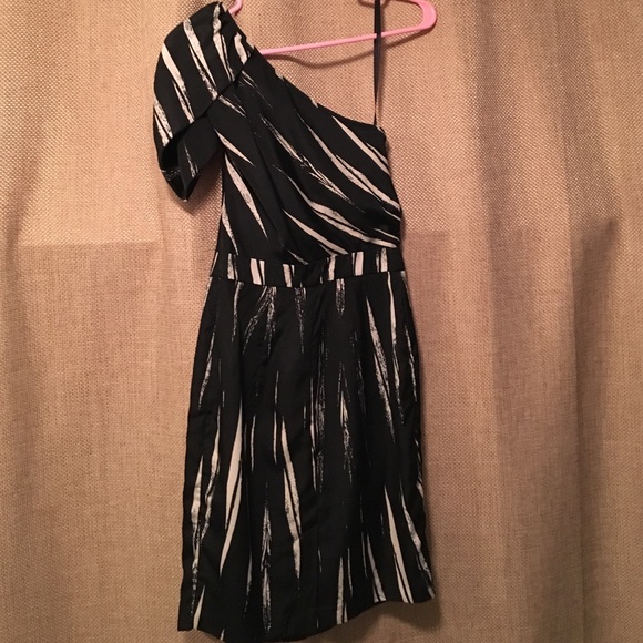 Cocktail dress - Picture 3 of 3