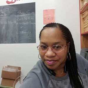 Meet your Posher, Lydia