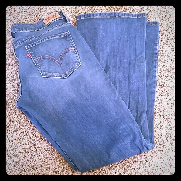 Levi's 518 Bootcut Jeans