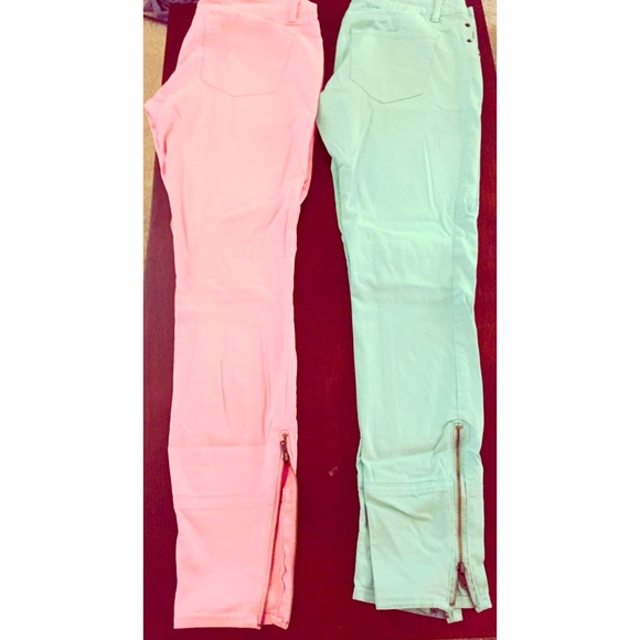 Bundle of Forever 21 soft Jeggings skinny jeans