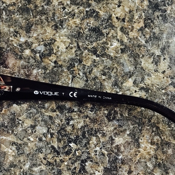 Vogue Frames - image 2