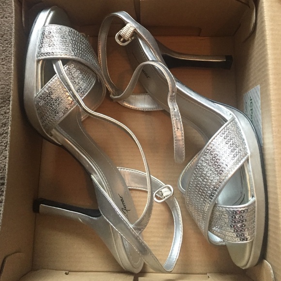Silver heels decorated with silver sequins
