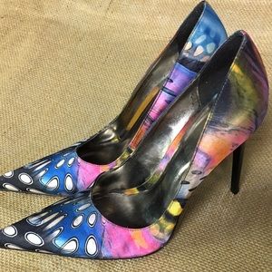 Carlos Santana pumps