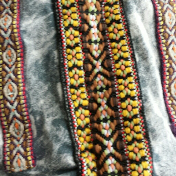 halter top - Picture 2 of 2