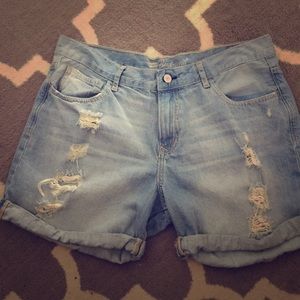 Distressed shorts