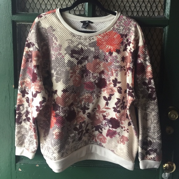 Long sleeve sweater