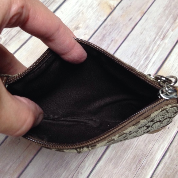 Coach wristlet - Picture 2 of 3